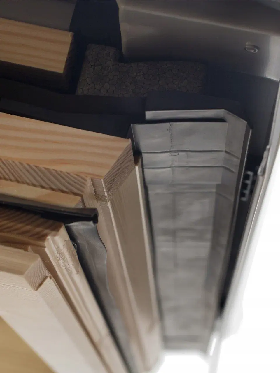 Мансардное окно VELUX GZL